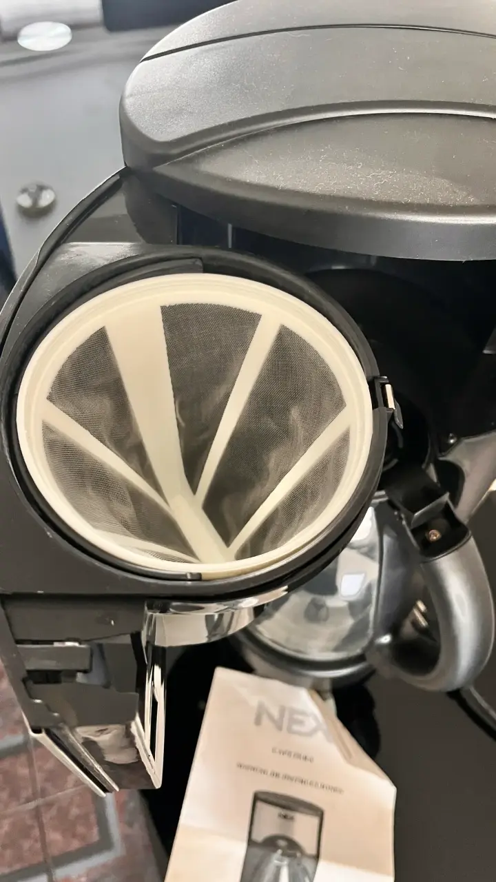 Cafetera NEX CM-2600 con jarra de vidrio - 3