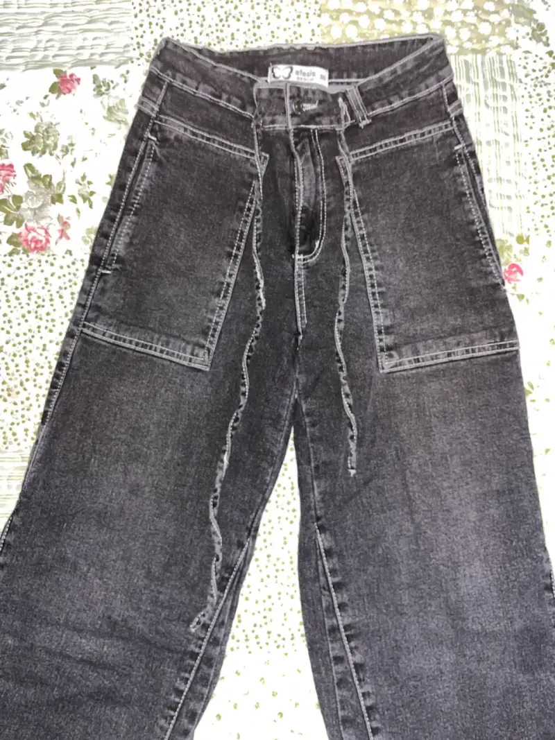 Jeans negros de mezclilla efesis - 4