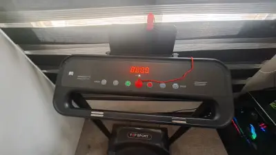Caminadora eléctrica con bluetooth y motor 1.5 hp - miniatura 2