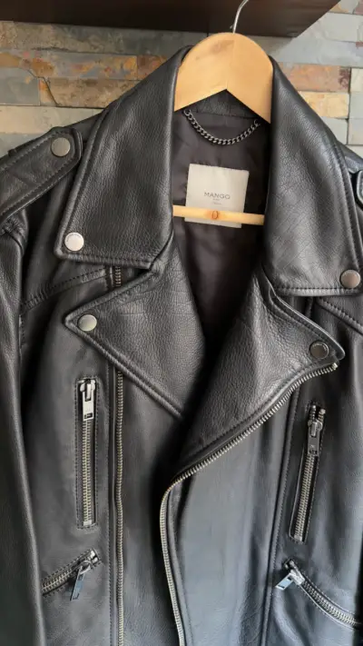 Chaqueta de cuero negra Mango estilo biker - miniatura 4