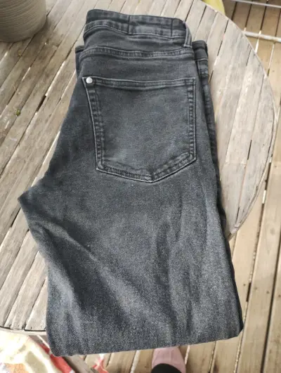 Jeans negros de hombre en buen estado - miniatura 3
