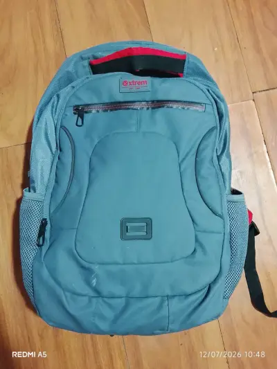 Mochila Xtrem gris con múltiples compartimentos - miniatura 1