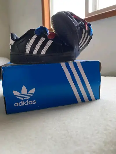 Zapatillas Adidas Superstar para niños - miniatura 3