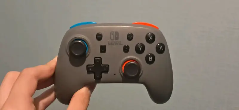 Consola Nintendo Switch con accesorios - 3