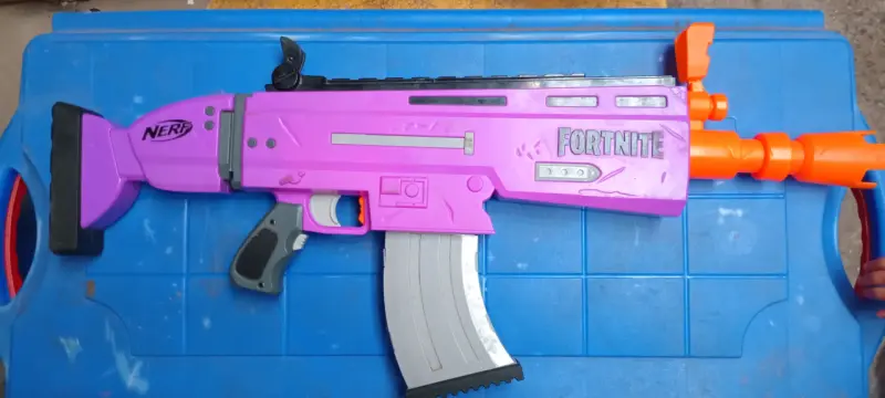Lanzador Nerf Fortnite morado y naranja - 2