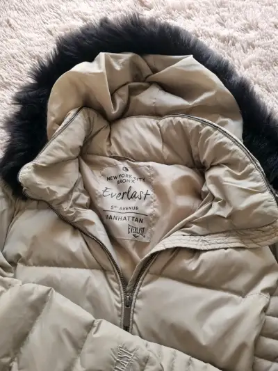 Chaqueta Everlast beige con capucha de piel - miniatura 1