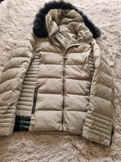 Chaqueta Everlast beige con capucha de piel - miniatura 2
