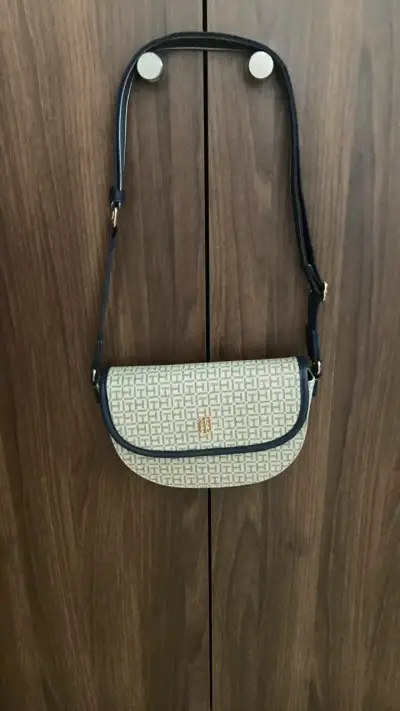 Cartera cruzada Tommy Hilfiger beige - miniatura 1