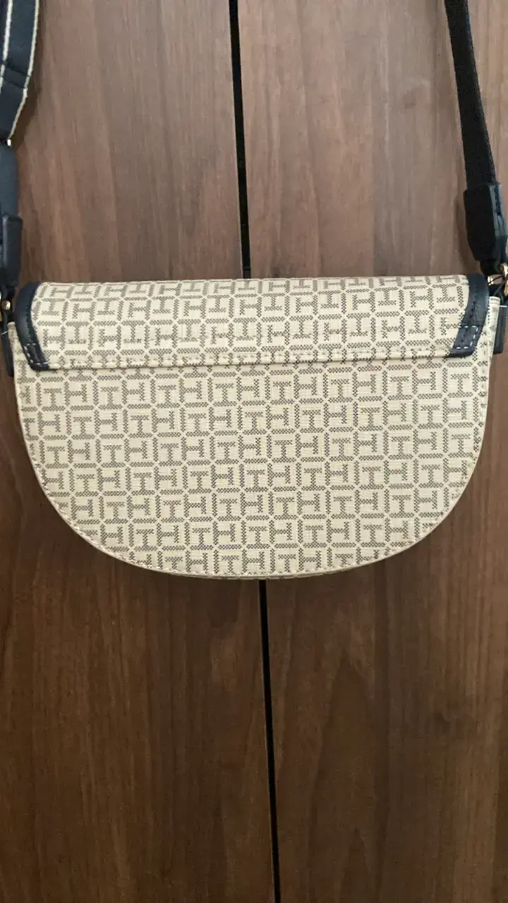 Cartera cruzada Tommy Hilfiger beige - 3