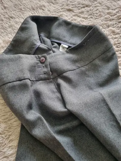 Pantalón gris de lana talla 44 - miniatura 3