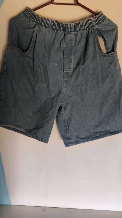 Shorts de mezclilla azul con cintura elástica - miniatura 1