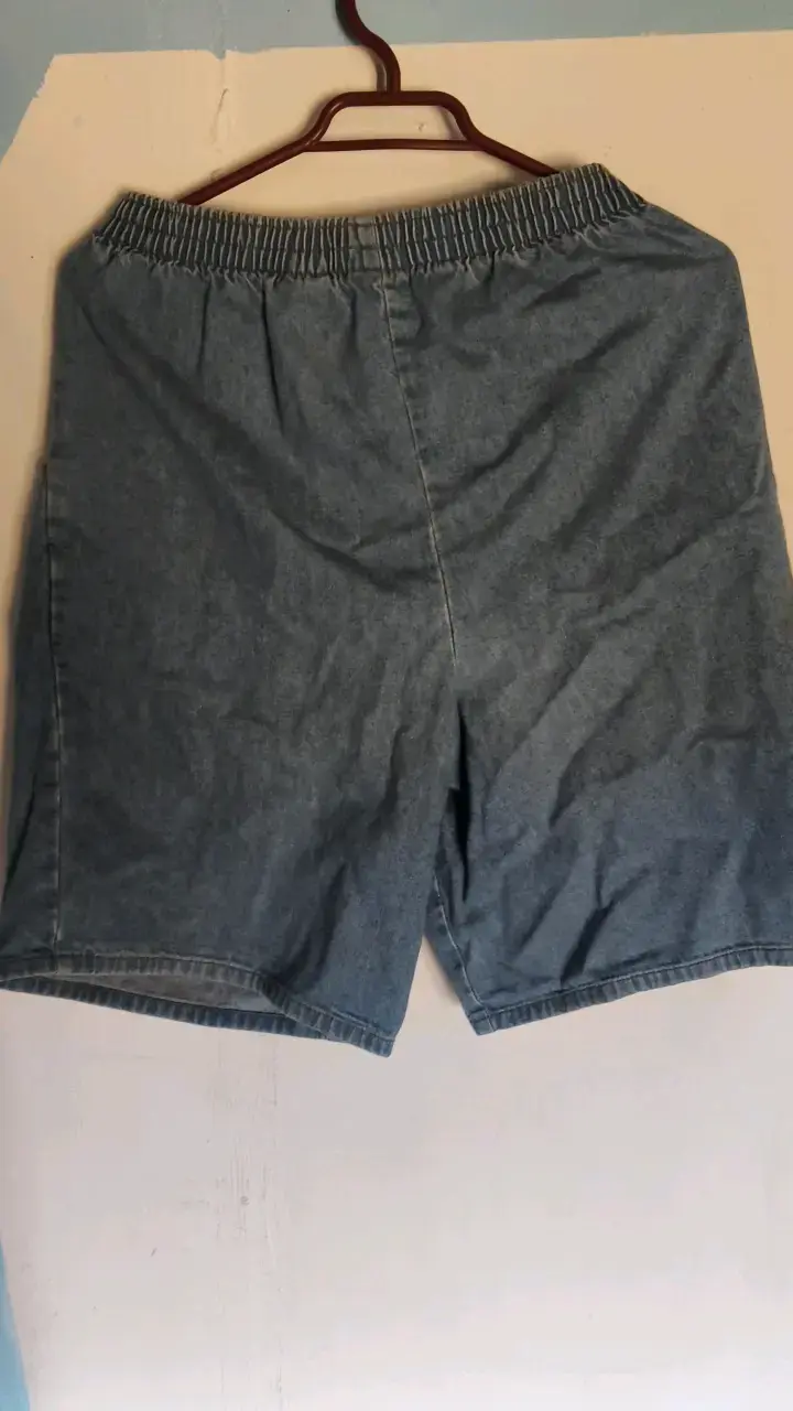 Shorts de mezclilla azul con cintura elástica - 2