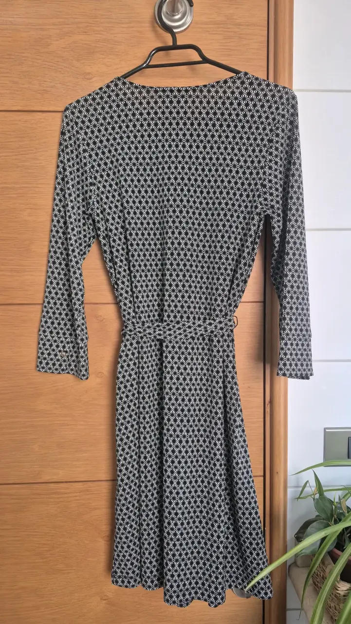 Vestido estampado de manga larga con cinturón - 2