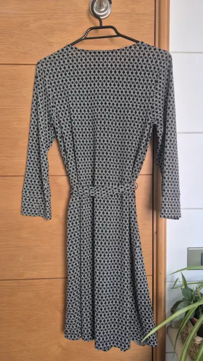 Vestido estampado de manga larga con cinturón - miniatura 2