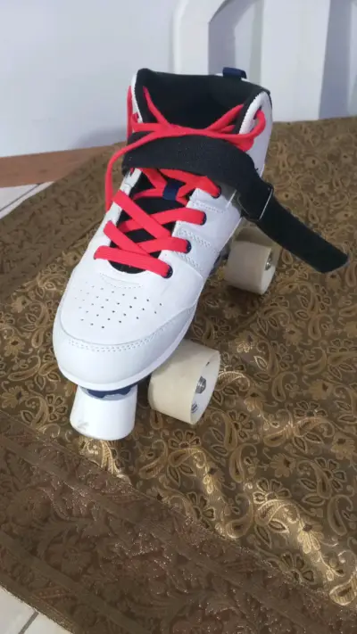 Patines de cuatro ruedas Decathlon blancos - miniatura 3