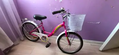 Bicicleta infantil rosa con canasto - miniatura 1