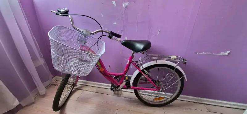 Bicicleta infantil rosa con canasto - 2