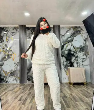 Conjunto de pijama polar  para mujer - miniatura 1