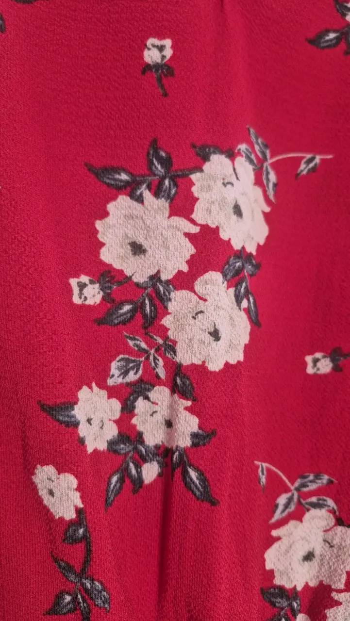 Vestido floral rojo con mangas largas - 2