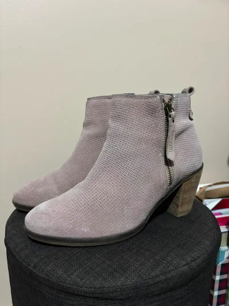 Botines de gamuza gris con cierre lateral - 2