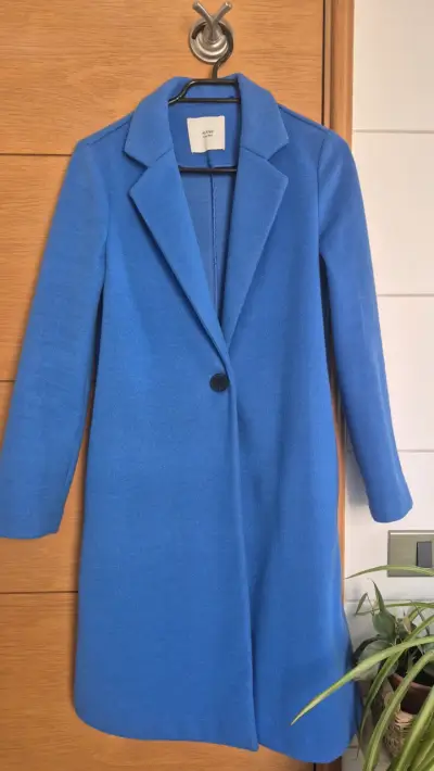 Abrigo azulino para mujer - miniatura 2