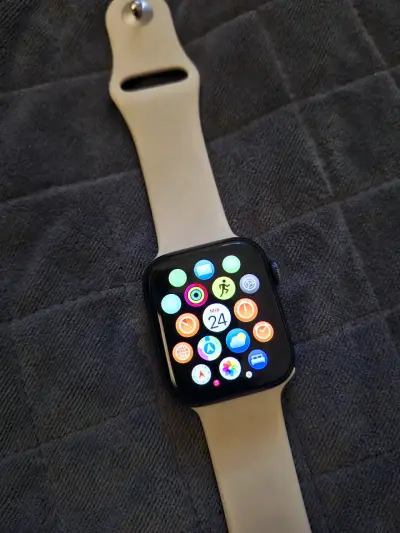 Apple wacht 44mm - miniatura 1