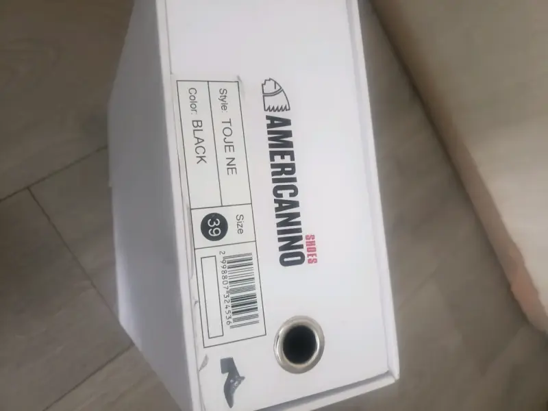 Zapatos de cuero negro con ojales metálicos t/39 - 2
