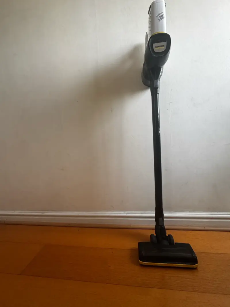 Aspiradora inalámbrica Kärcher compacta - 1