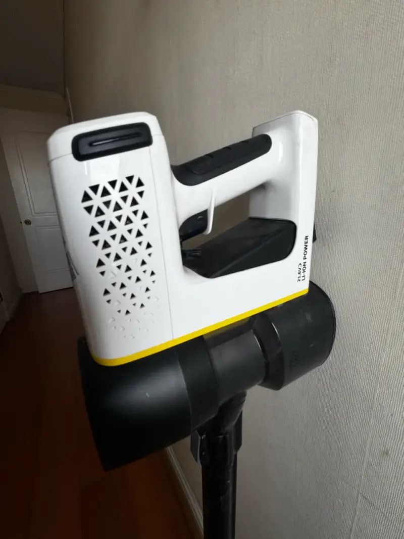 Aspiradora inalámbrica Kärcher compacta - 3