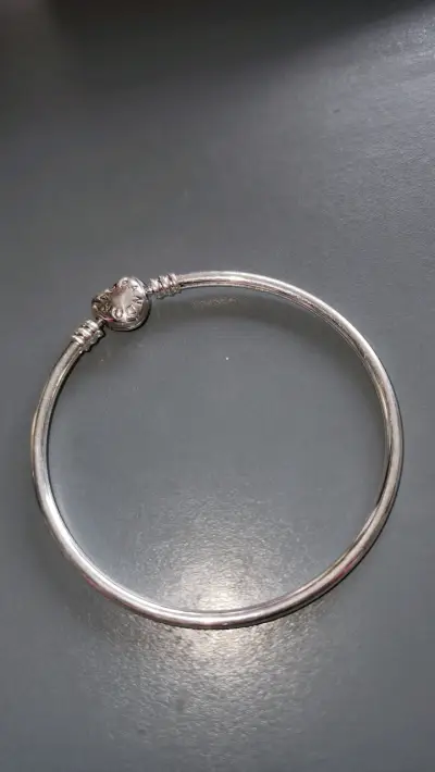 Pulsera de plata Pandora con cierre de corazón - miniatura 1