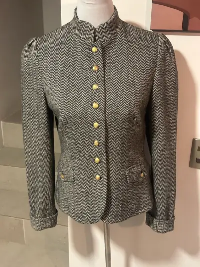 🖤Blazer de lana estilo militar y botones dorados🖤 - miniatura 1