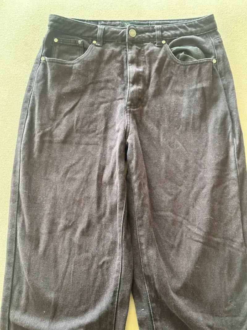 Jeans negros unisex en buen estado - 3