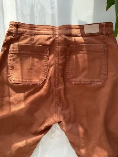 Pantalones Basement flare color terracota - miniatura 4