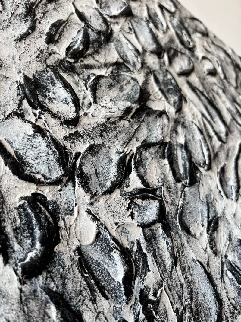 Cuadro abstracto en relieve blanco y negro - 3