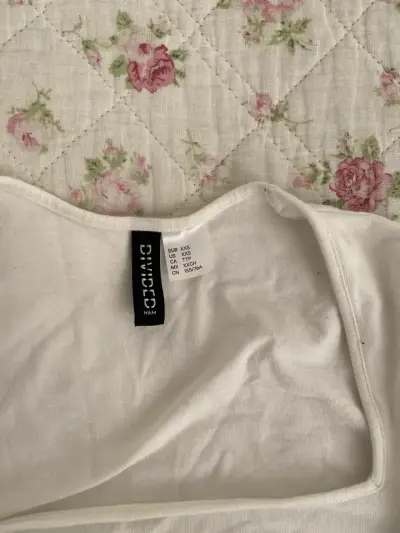 polera blanca manga larga - miniatura 2