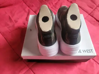 Zapatillas Nine West camufladas para mujer - miniatura 2