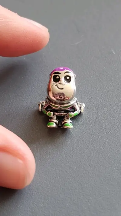 Charm de Buzz Lightyear plata - miniatura 2