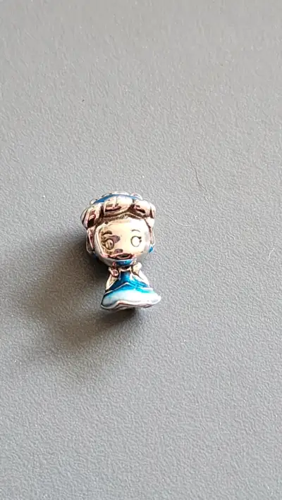 Charm de princesa Cenicienta en plata - miniatura 1