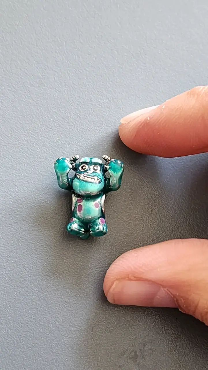 Charm de plata de Monsters Inc - 3