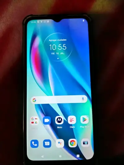 Smartphone Motorola con pantalla grande - miniatura 1