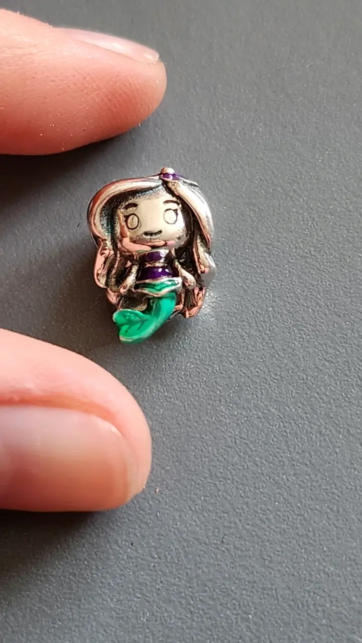 Charm de La Sirenita en plata y esmalte - 3