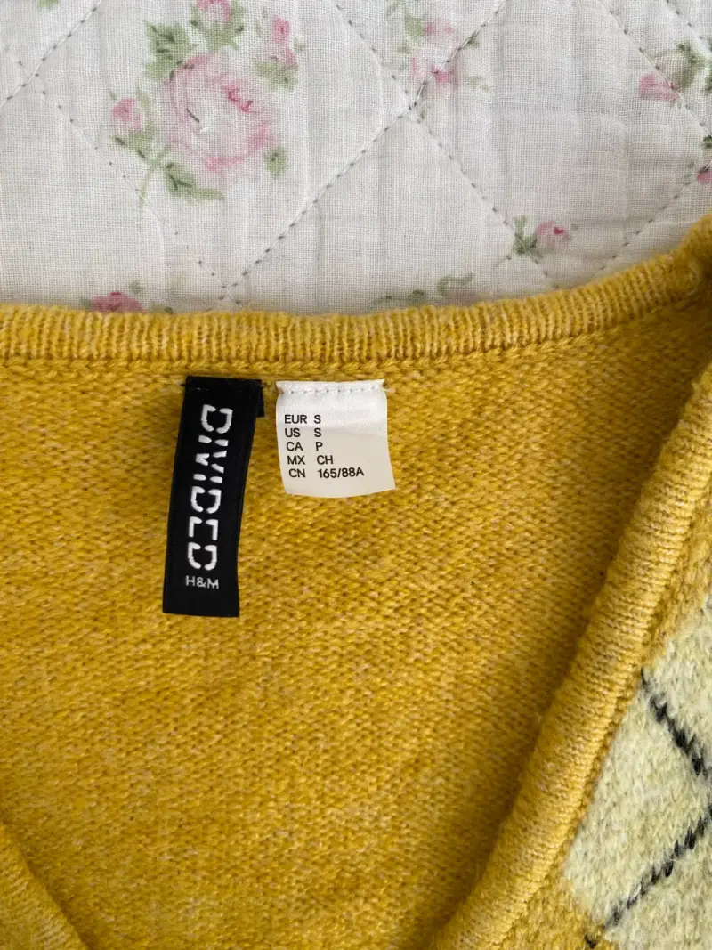 cardigan amarillo de cuadros - 2