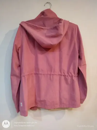 Chaqueta  rosada marca Only con capucha - miniatura 2