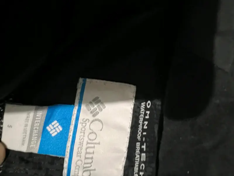 Chaqueta impermeable Columbia negra para mujer - 2