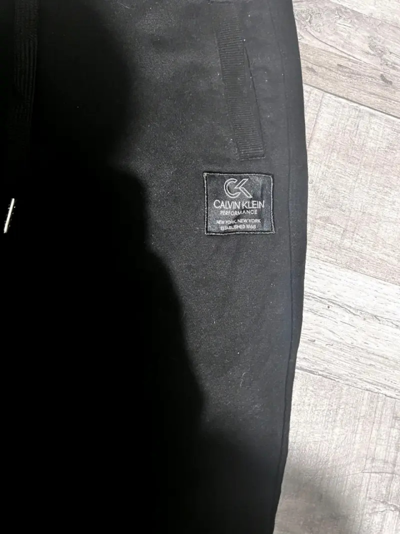Buzo Calvin Klein - 2