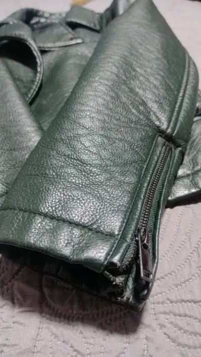 Chaqueta de cuero verde Zara para mujer - miniatura 4