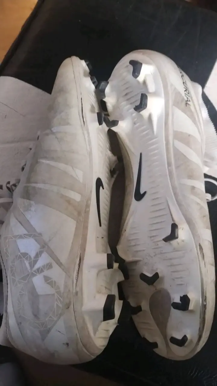 Botines de fútbol Nike Mercurial blancos - 1