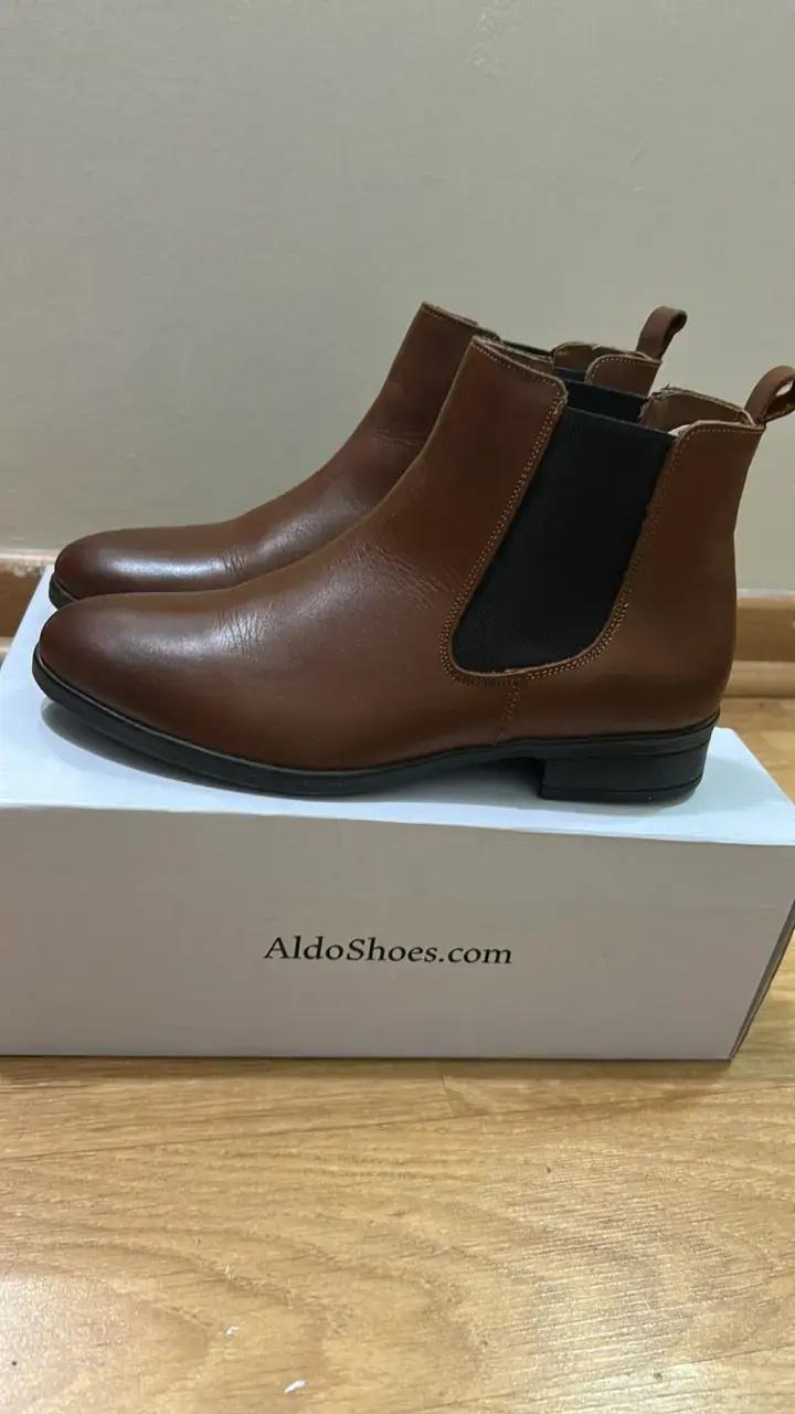 Botines Chelsea de cuero marrón Aldo