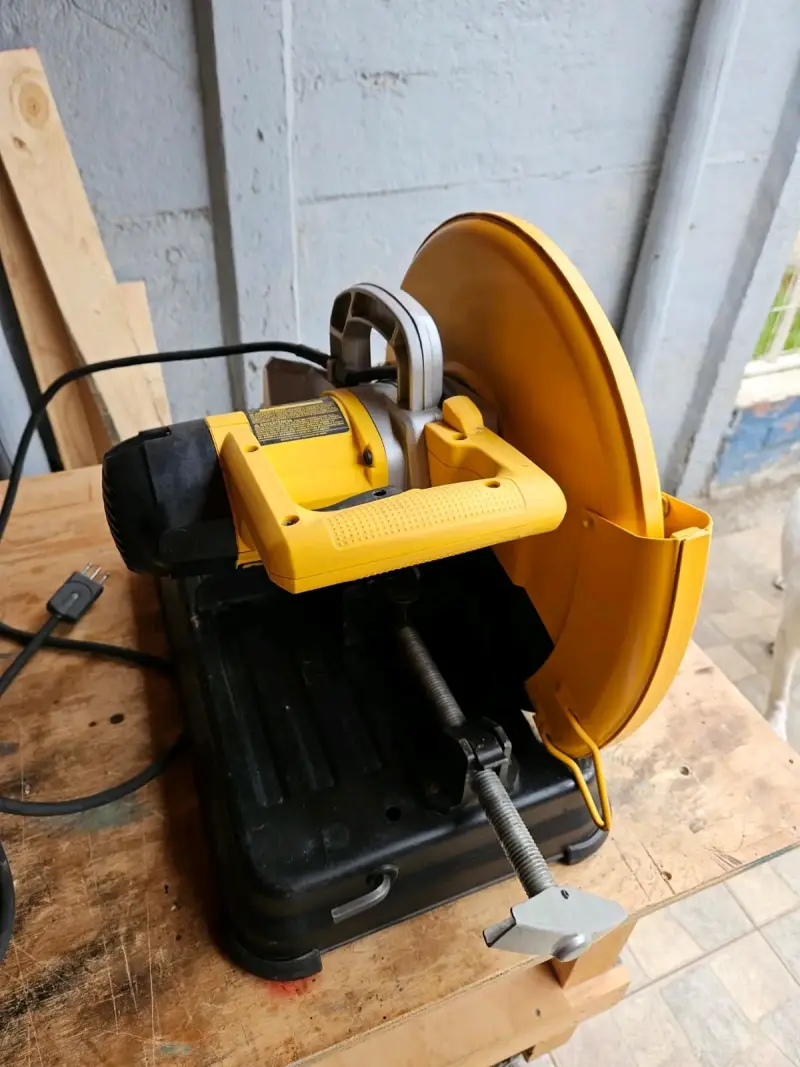 Sierra de corte DeWalt para metal - 2
