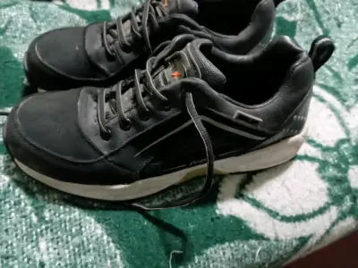 Zapatillas de seguridad negras para hombre - miniatura 1